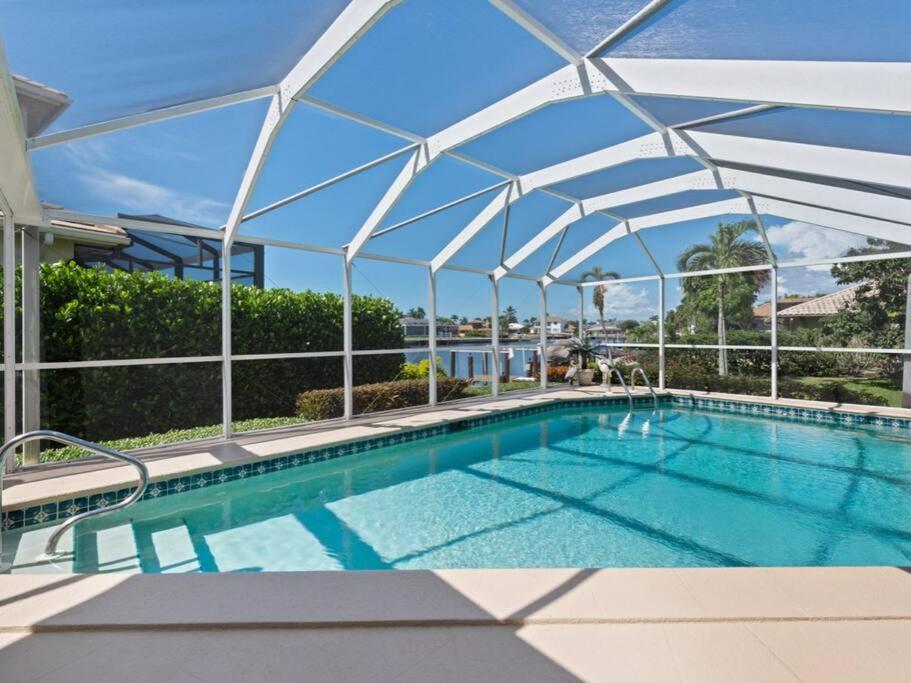 Elevated 106 - Spacious 3 Bedroom Waterside Pool Home Marco Island Exterior photo